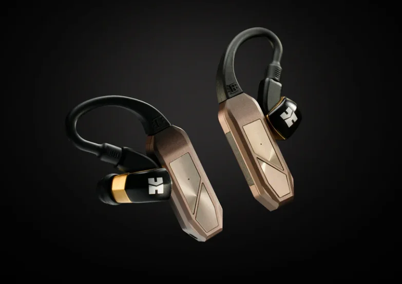 iFi GO pod Max from side