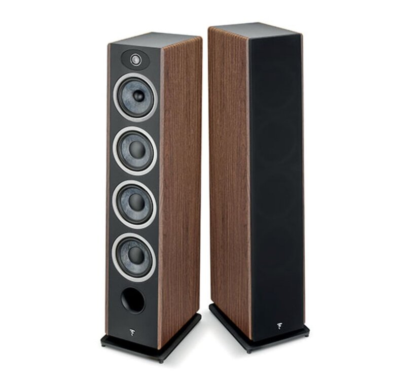fromt and back Vestia N°3 speakers angled against each other