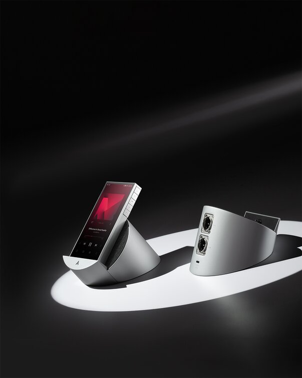 Astell&Kern PD10 DAP and Docking Cradle