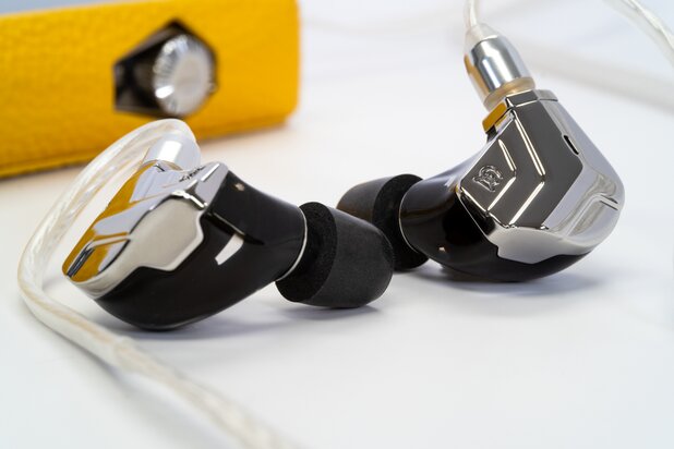 Campfire Audio Astrolith IEM