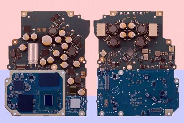 Circuit boards from Sony WM1ZM2 highlighted in red and blue to show the audio block and power block.