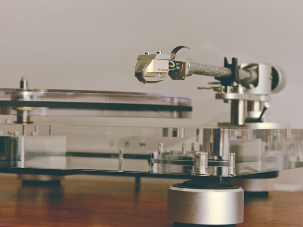 Audio-Technica AT-LPA2 Turntable