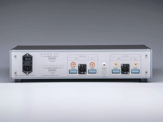 Pass Labs XP-17 phono preamplifier back panel view