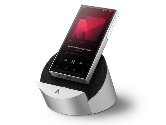 Astell&Kern PD10 on Docking Cradle