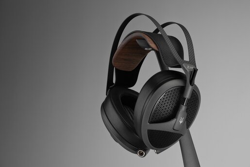 elite isodynamic elite headphones