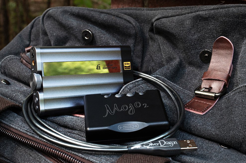 Mojo 2 and iFi Gryphon with Silver Dragon Cable