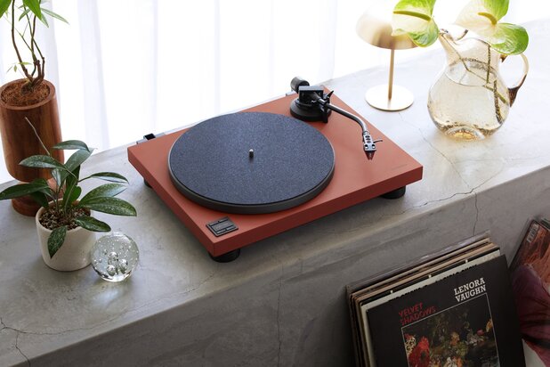 Technics SL-50C turntable