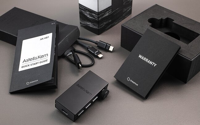 Astell&Kern AK HB1 box contents