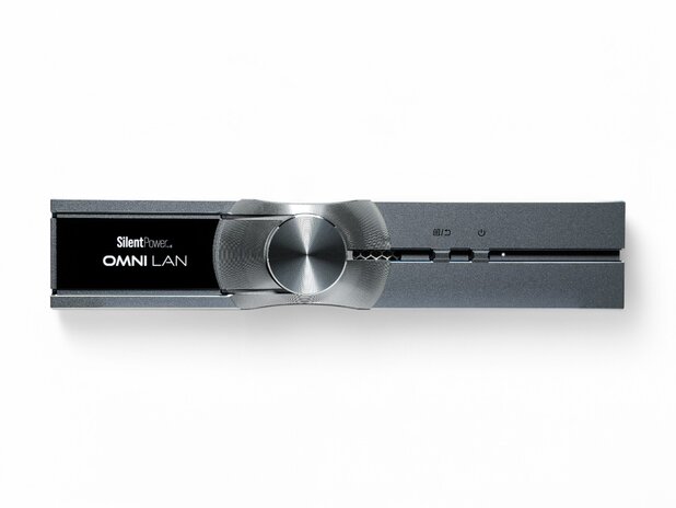 iFi Audio OMNI LAN Audiophile Network Switch front panel 