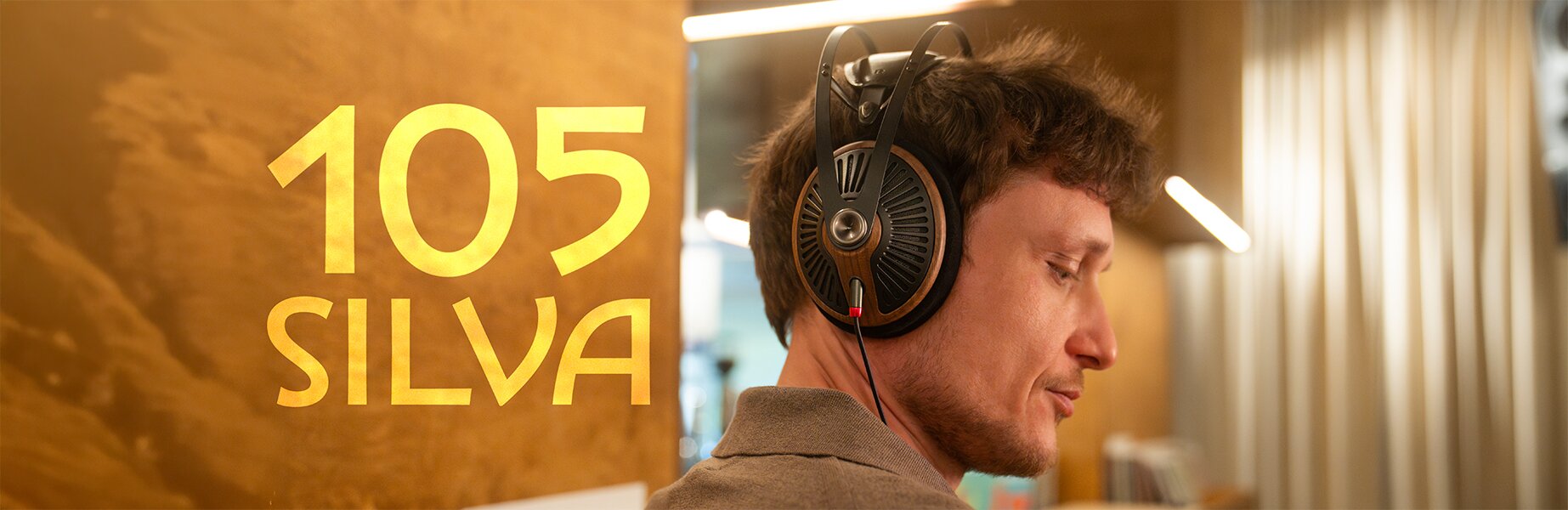 Mean wearing the Meze Audio 105 Silva Headphones