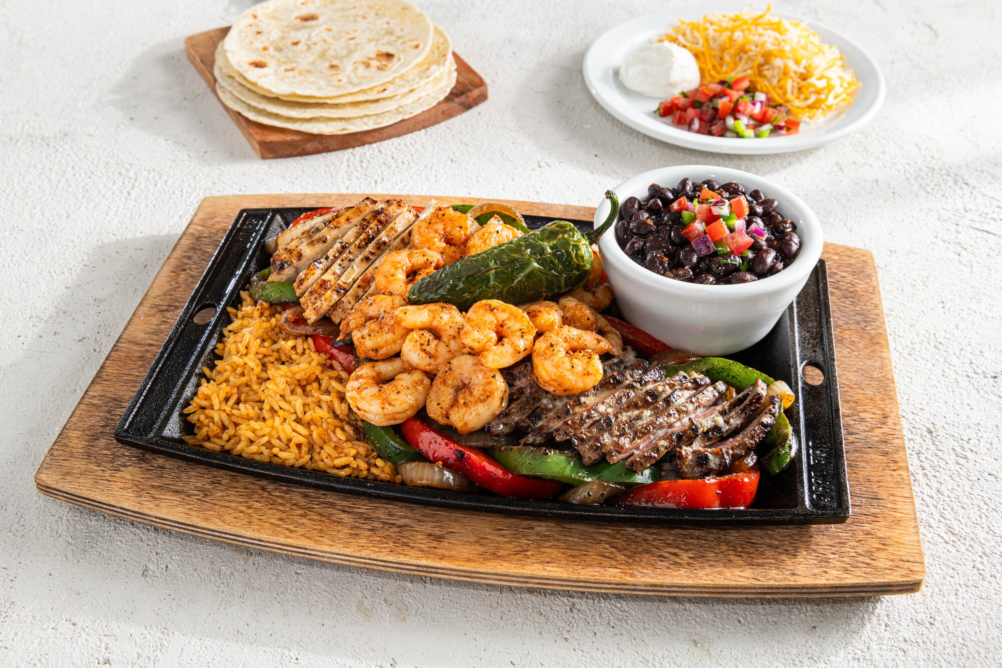 Chili's Fajita Trio with Chicken, Shrimp and Steak