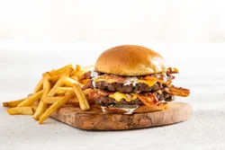 Chili's Bacon Rancher Burger