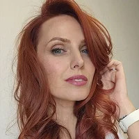 Circular portrait of a woman in a Christmas scene with soft holiday lighting