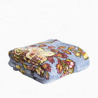 Image of Vera Bradley Plush Throw Blanket in Begonia Fields
