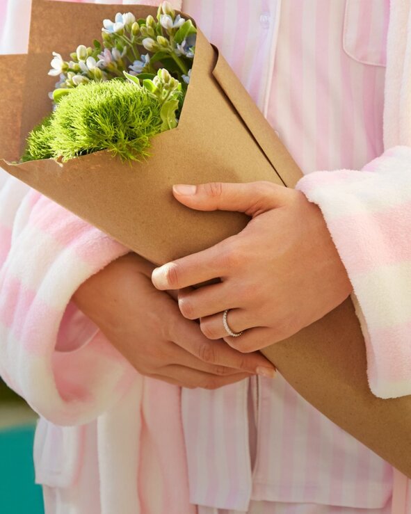 Image of Vera Bradley x Peanuts Country Club Collection