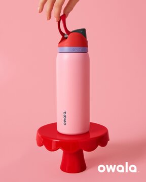 Image of pink Owala water bottle 