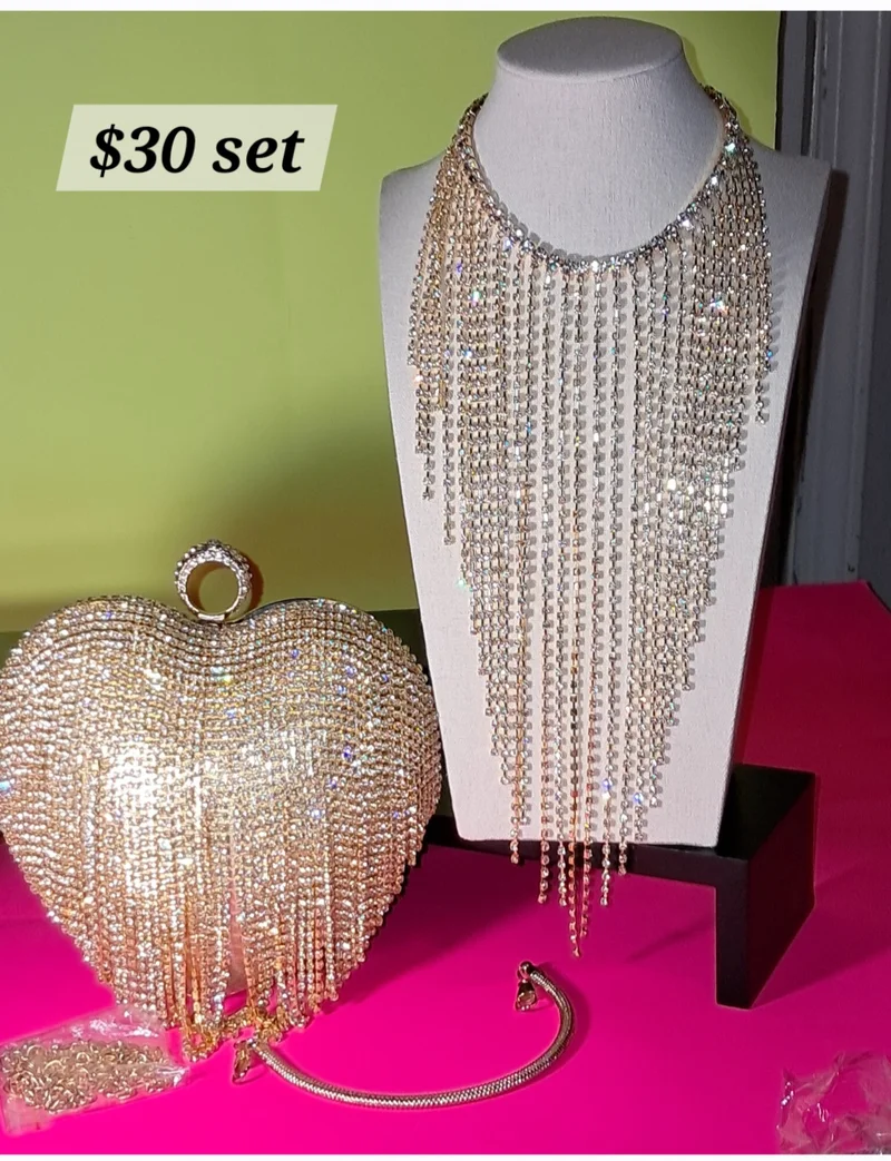 Rhinestone Heart Clutch & Necklace Set