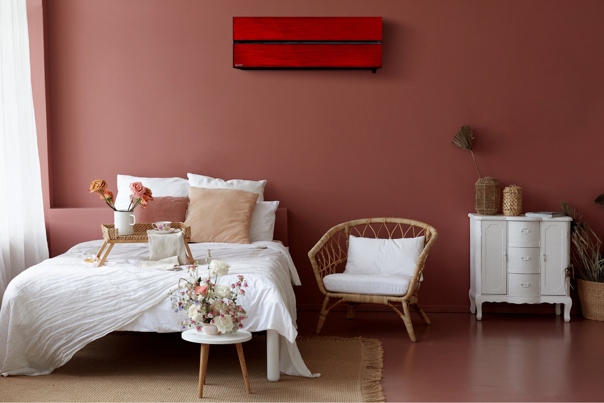 LN35 Black Diamond HyperCore® Smart High Wall Heat Pump