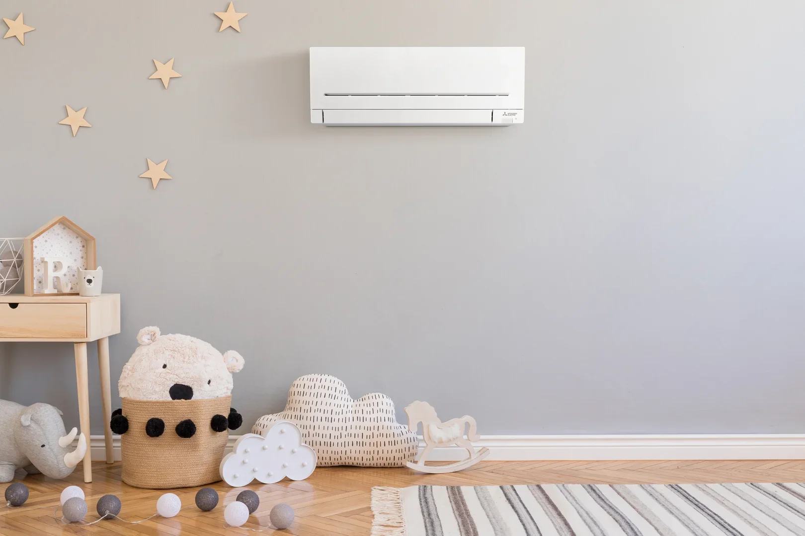 AP80 Smart High Wall Heat Pump