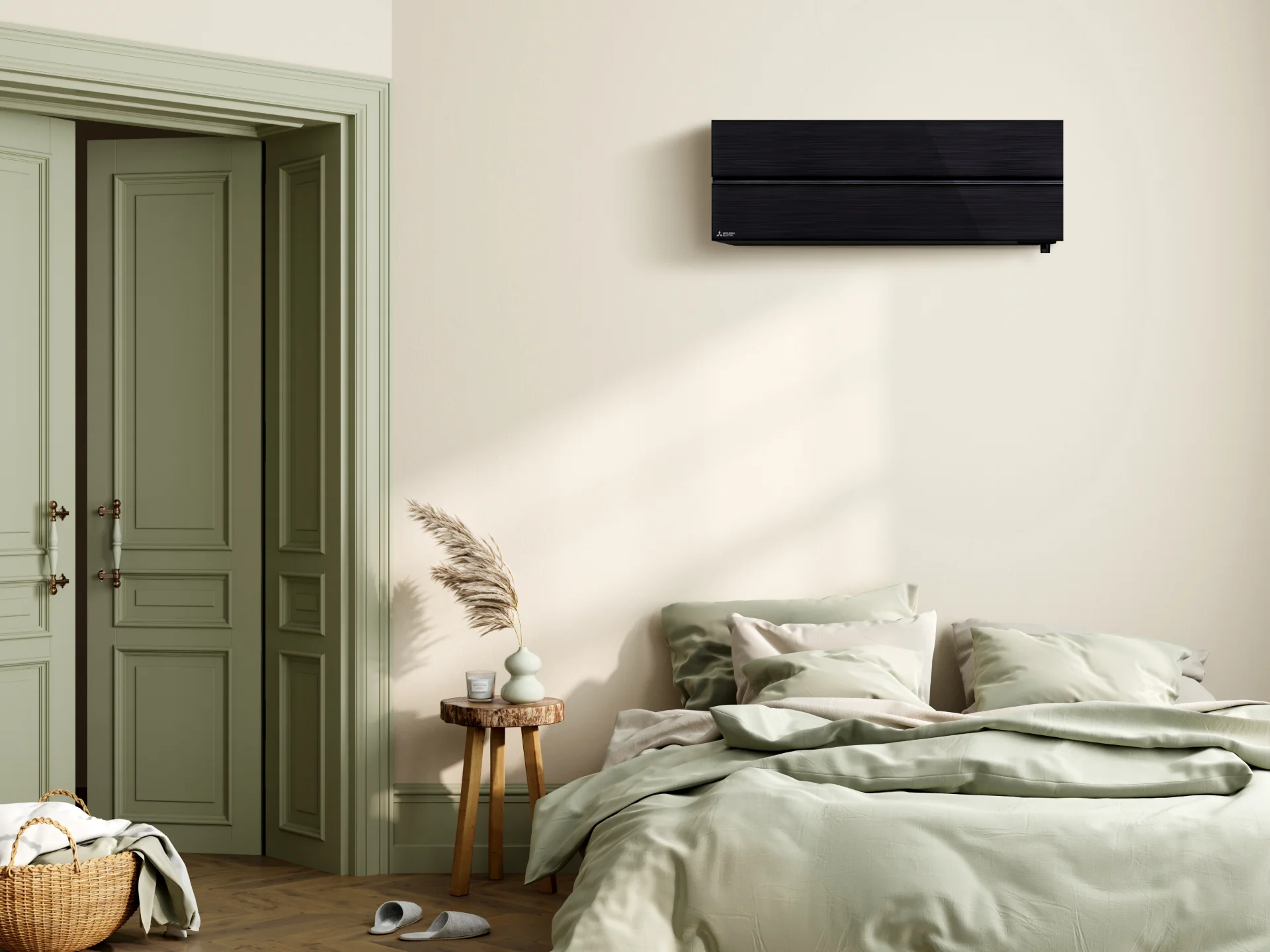 LN25 Black Diamond HyperCore® Smart High Wall Heat Pump