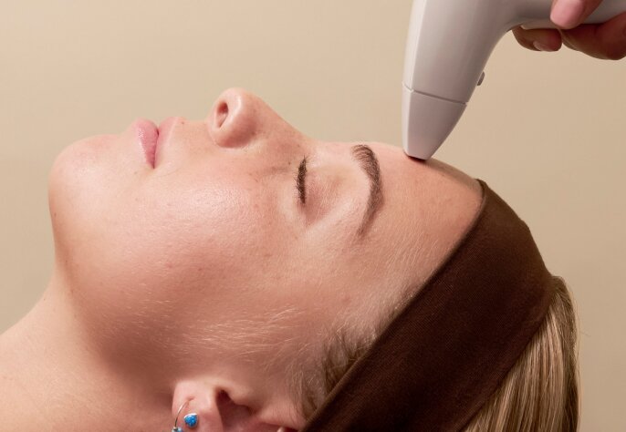 teen receiving resurfacing facial