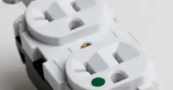 EdgeConnect Straight Blade Receptacle