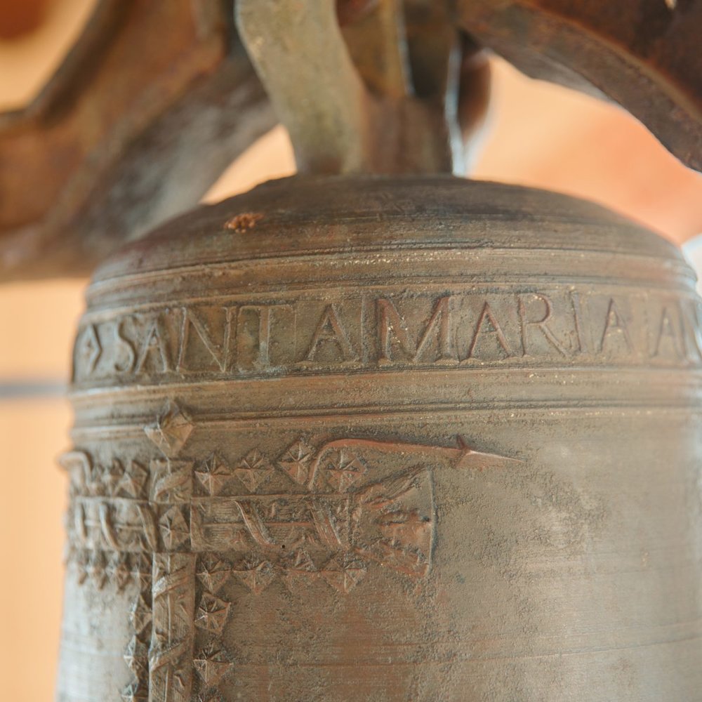 A close up of the bell's relief details