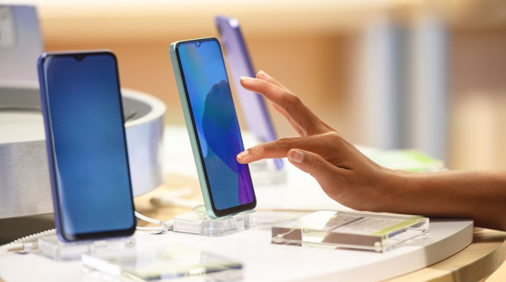 achat d'un telephone samsung compatible esim