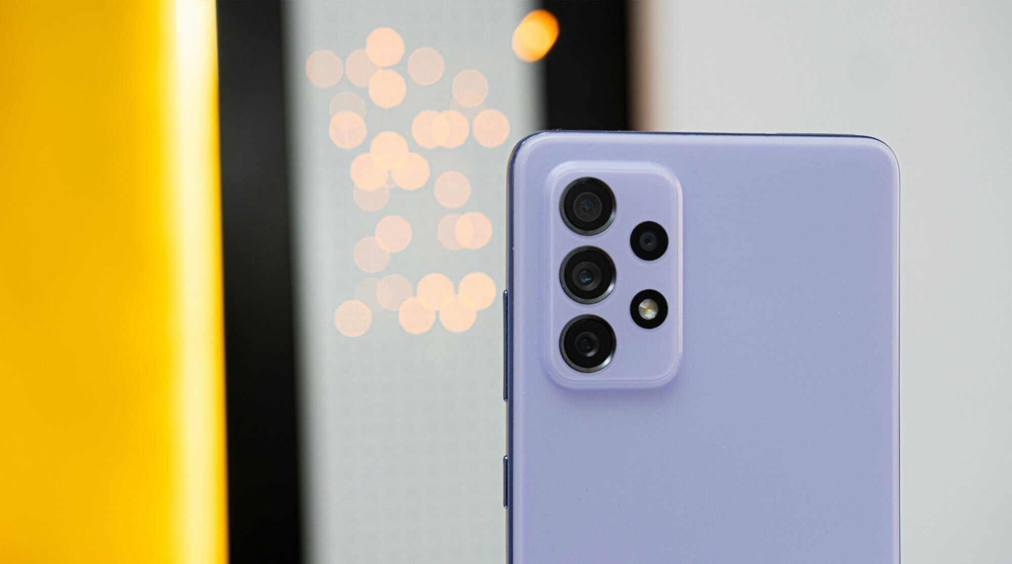 en illustration, le Samsung Galaxy A72