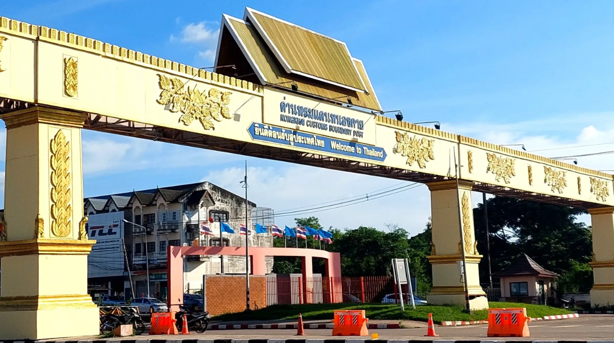 Thailand-Laos border crossing