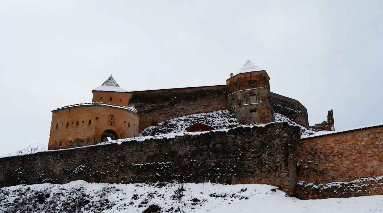Snowy Râșnov Citadel in Romania