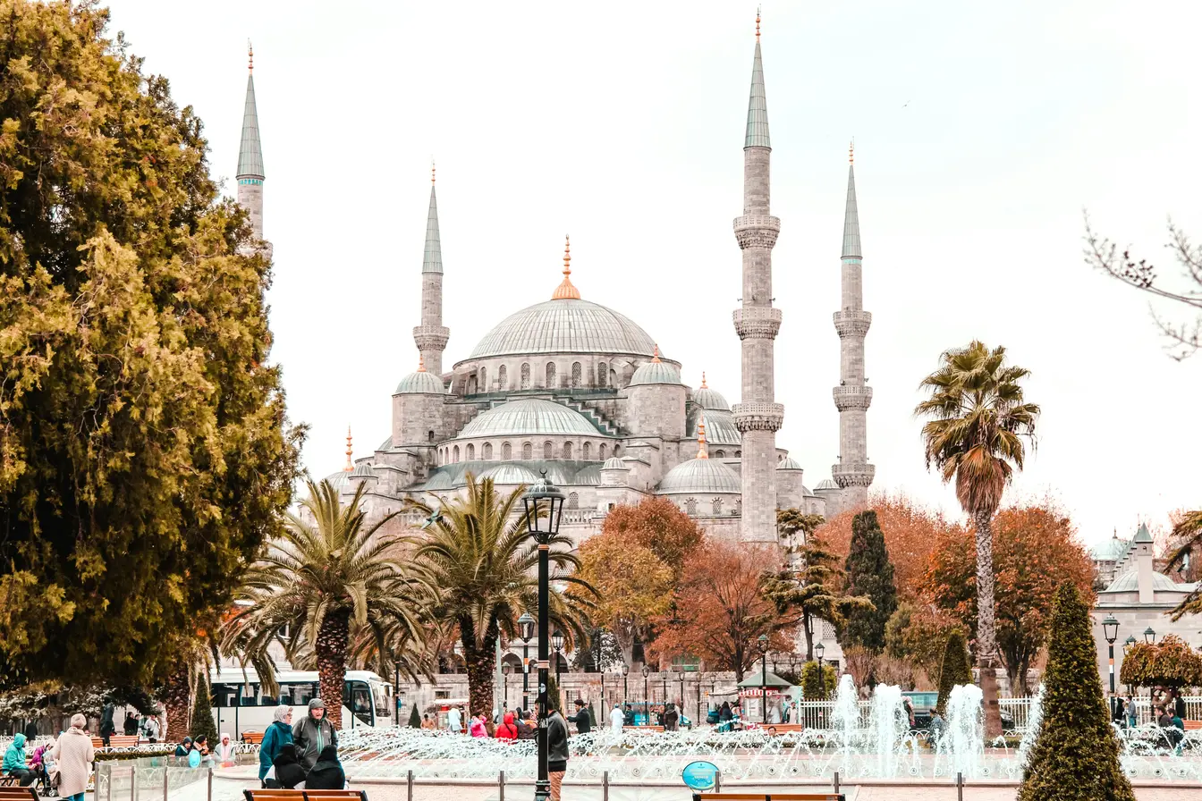 Imagen de la Mezquita Azul o mezquita del Sultán Ahmed para representar cosas que hacer en Estambul