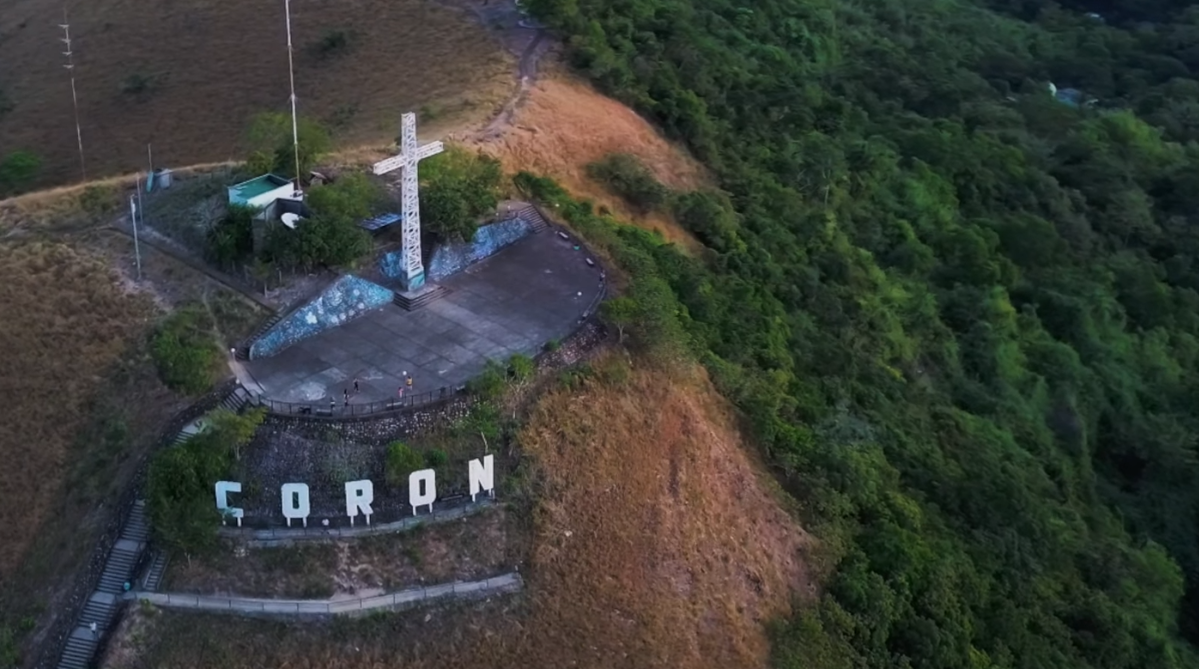 A cross atop the summit of Mount Tapyas