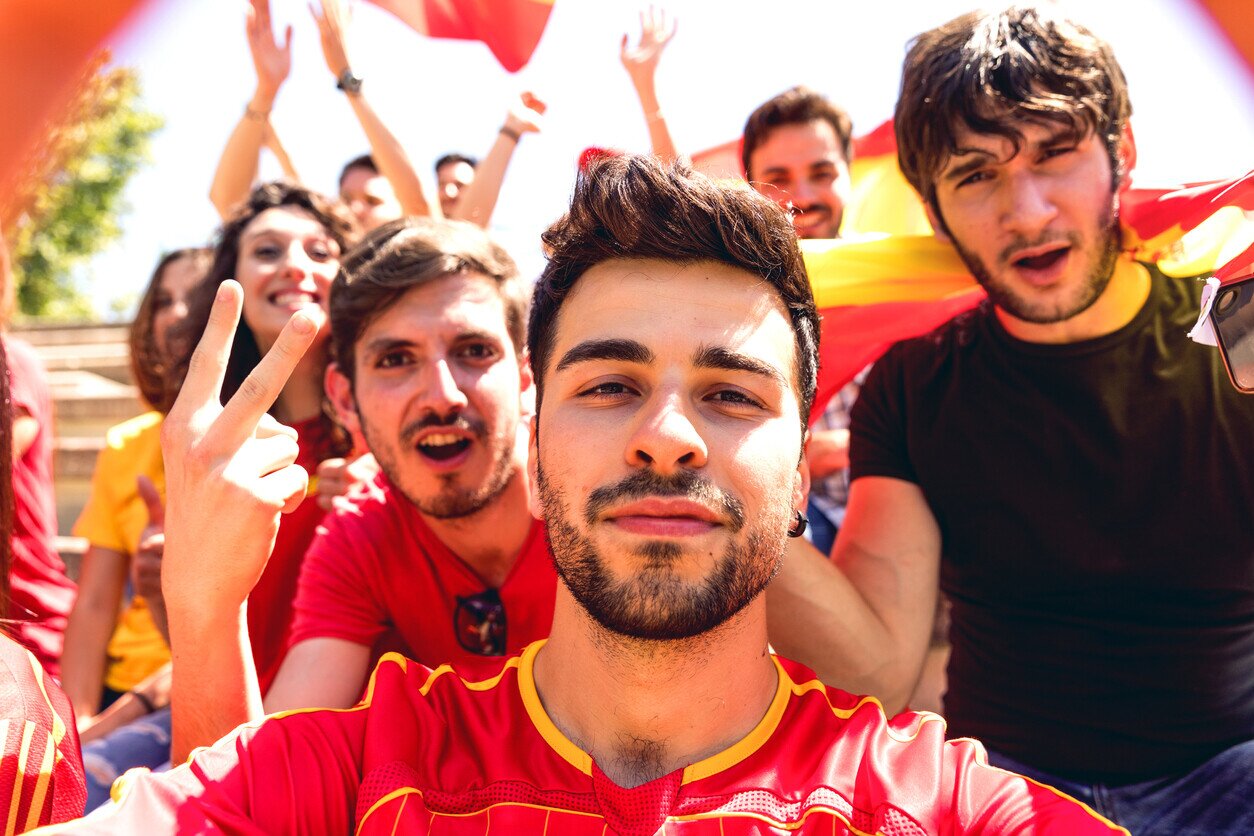 Tifosi spagnoli allo stadium durante un campionato di calcio
