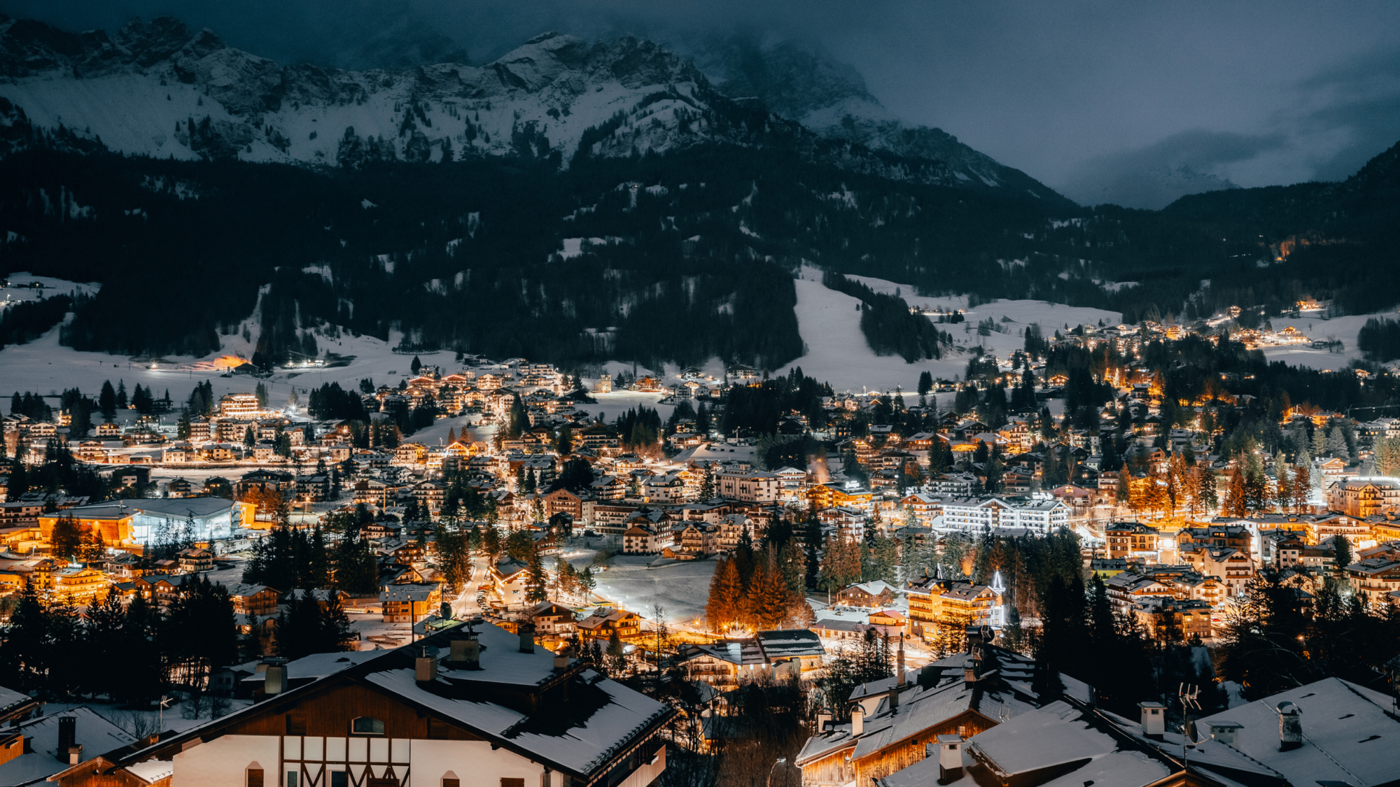 Sciare a Cortina d'Ampezzo, Italia