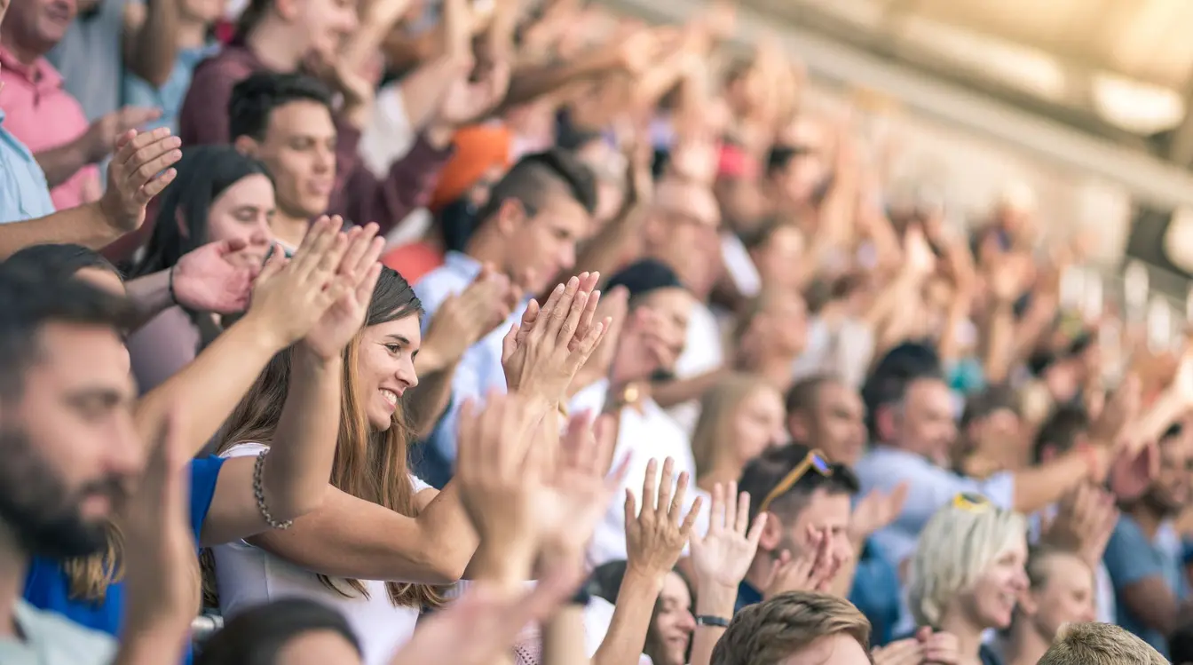 Fußballfans am Spielort in Toronto in Kanada zur WM 2026