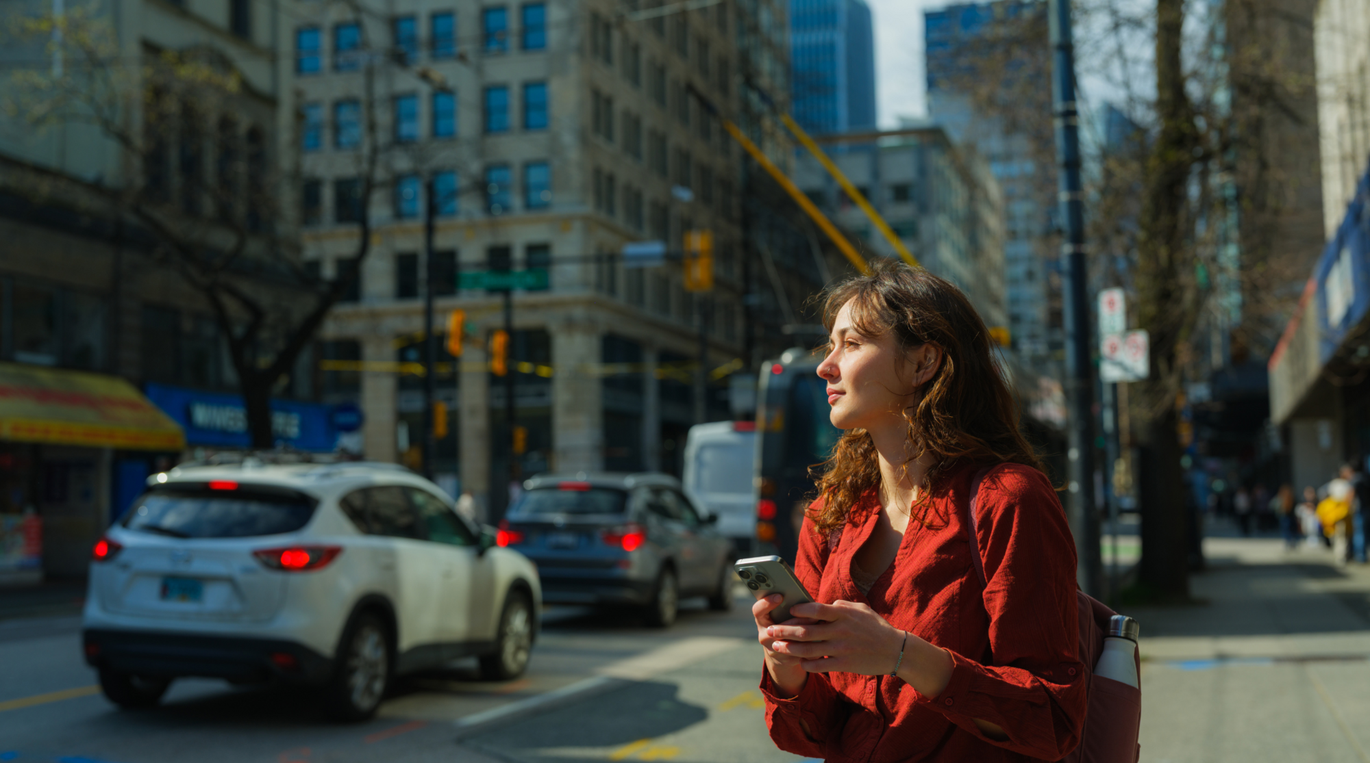 Eine Frau ist nach Kanada zur WM 2026 gereist und steht jetzt in Vancouver