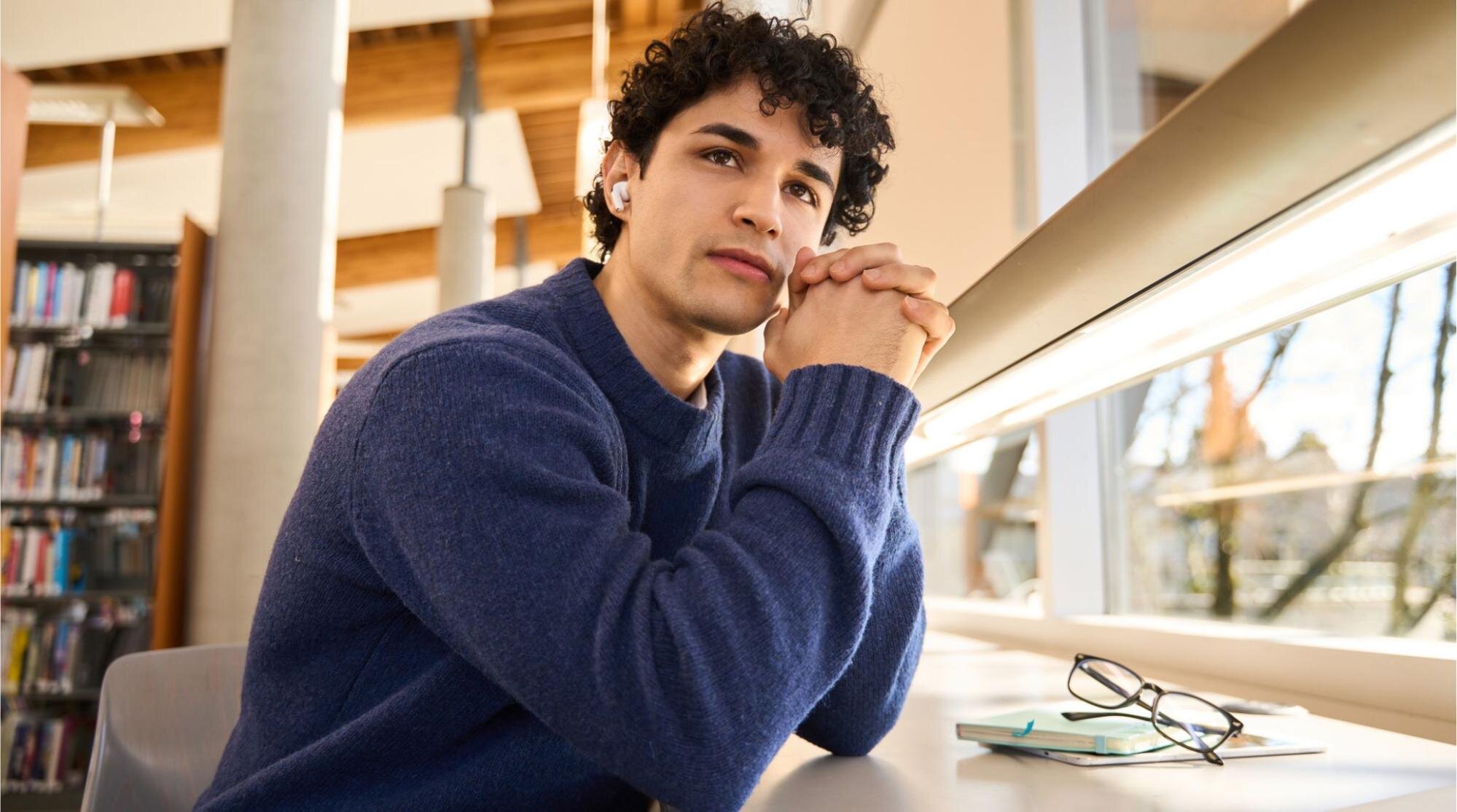 Estudante intercambista em universidade canadense.