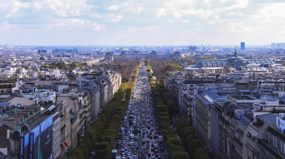 Vista aérea de los Campos Elíseos en París