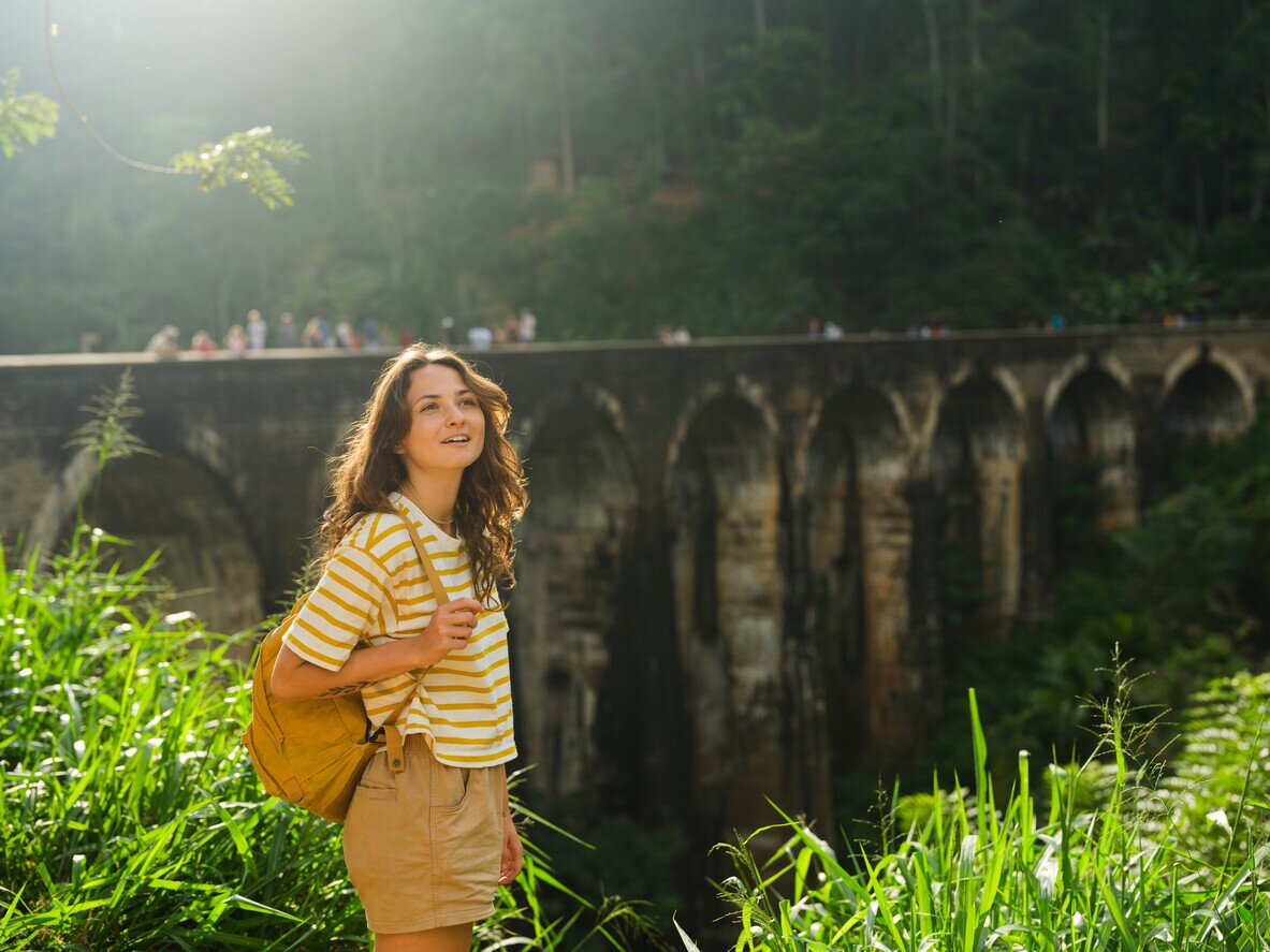 Frau auf einer Reise in Sri Lanke für 4 Wochen