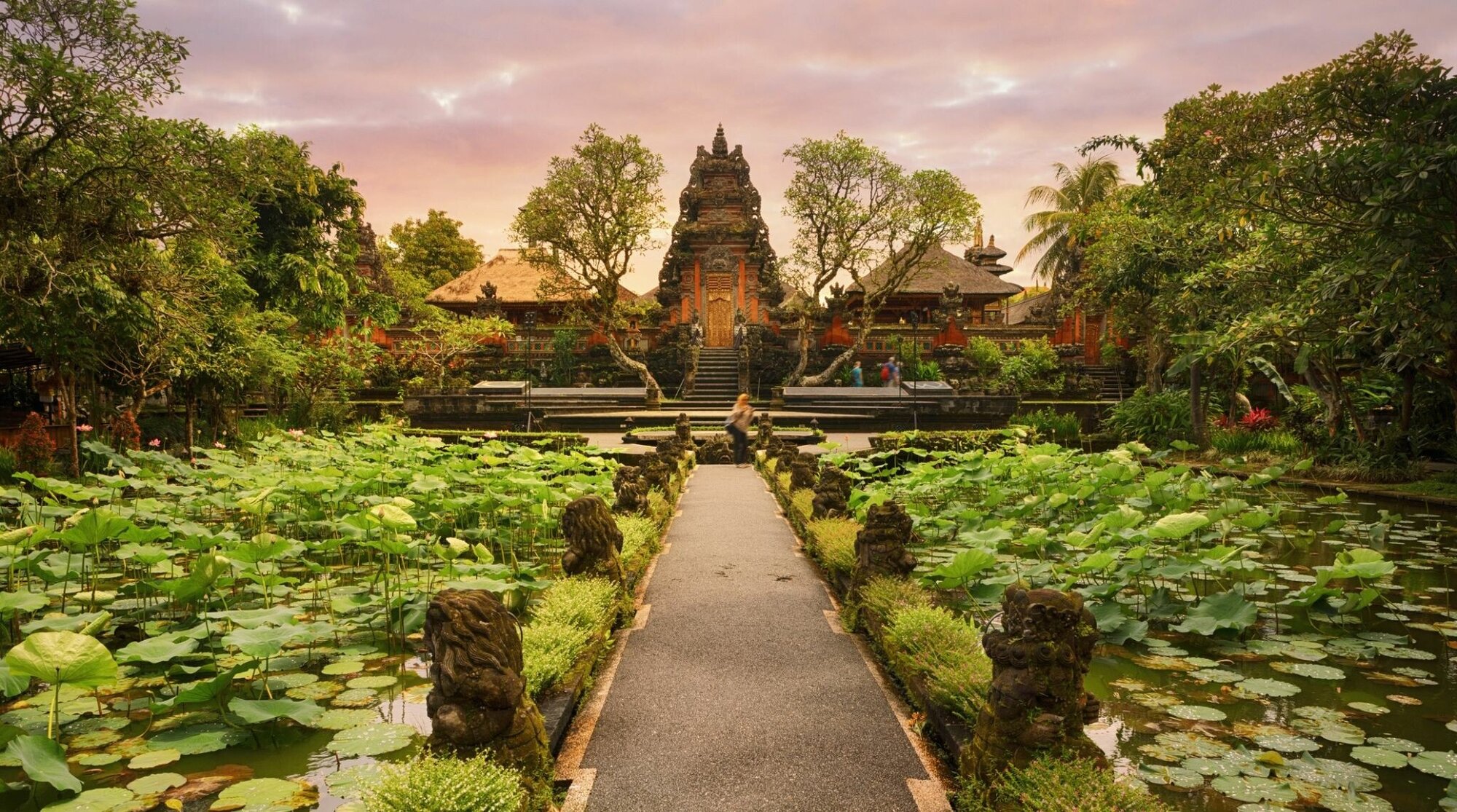 temple de saraswati a voir a bali