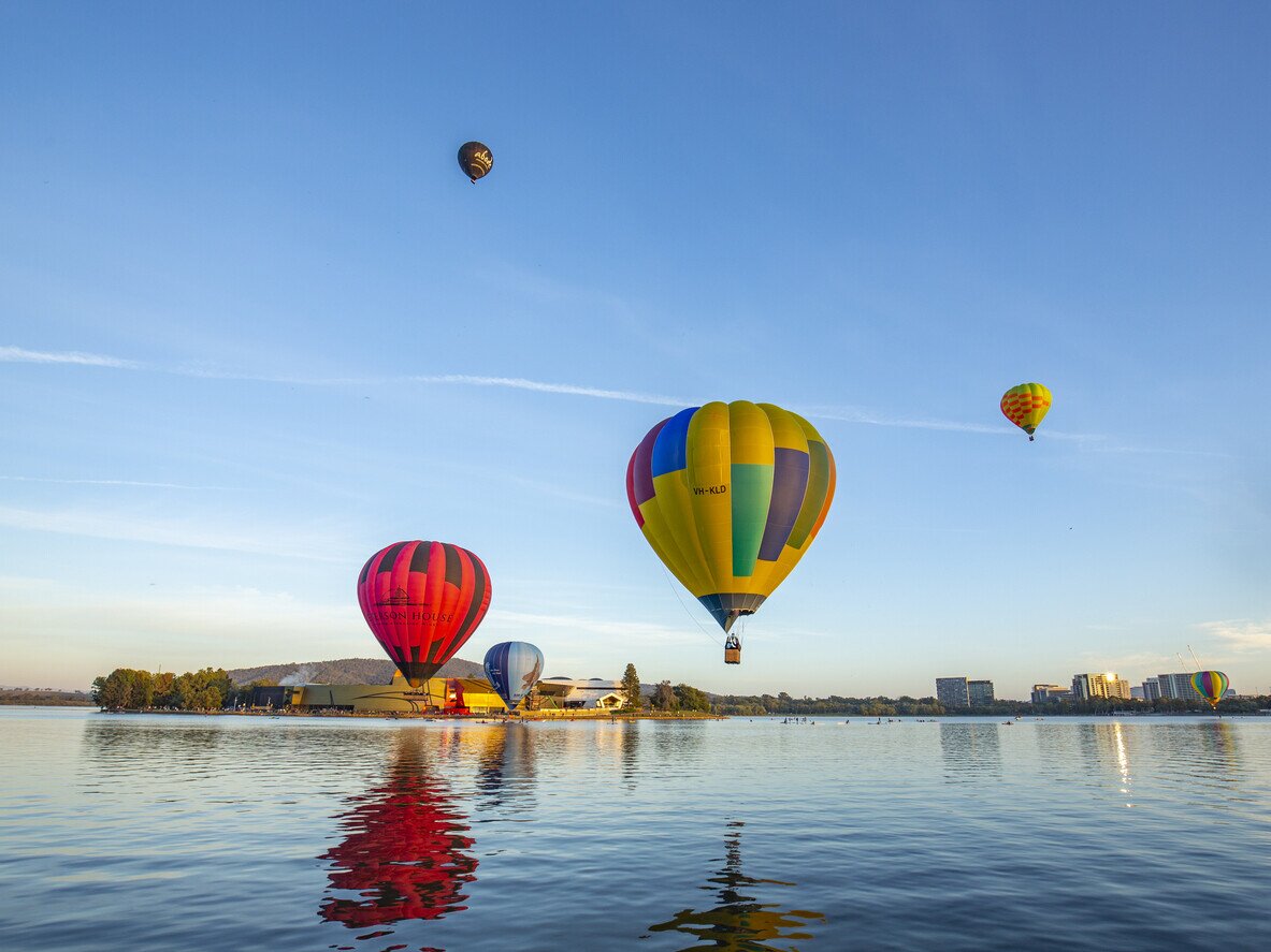 Canberra Balloon Spectacular, Lake Burley Griffin in Canberra, Australia
