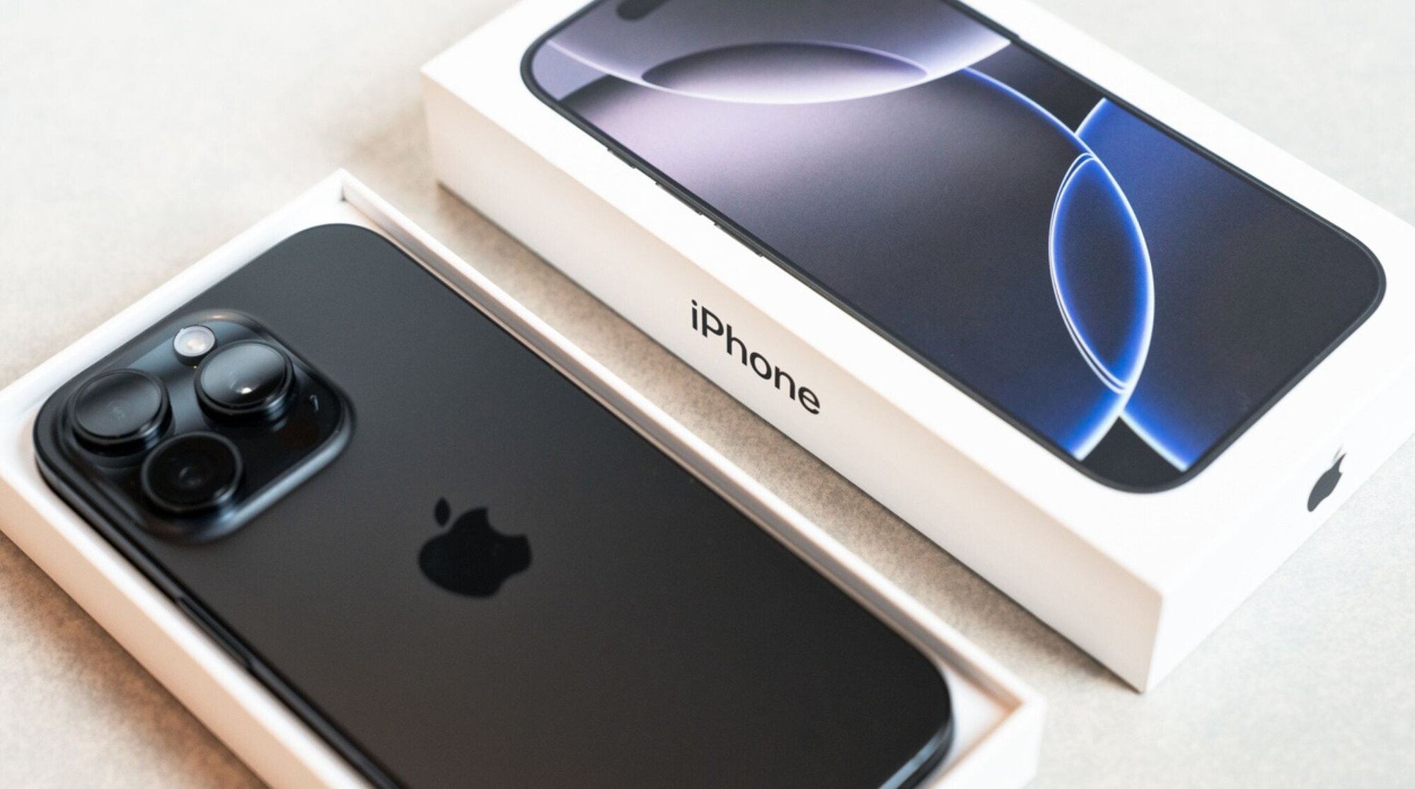 iphone 16 Pro noir neuf avec emballage