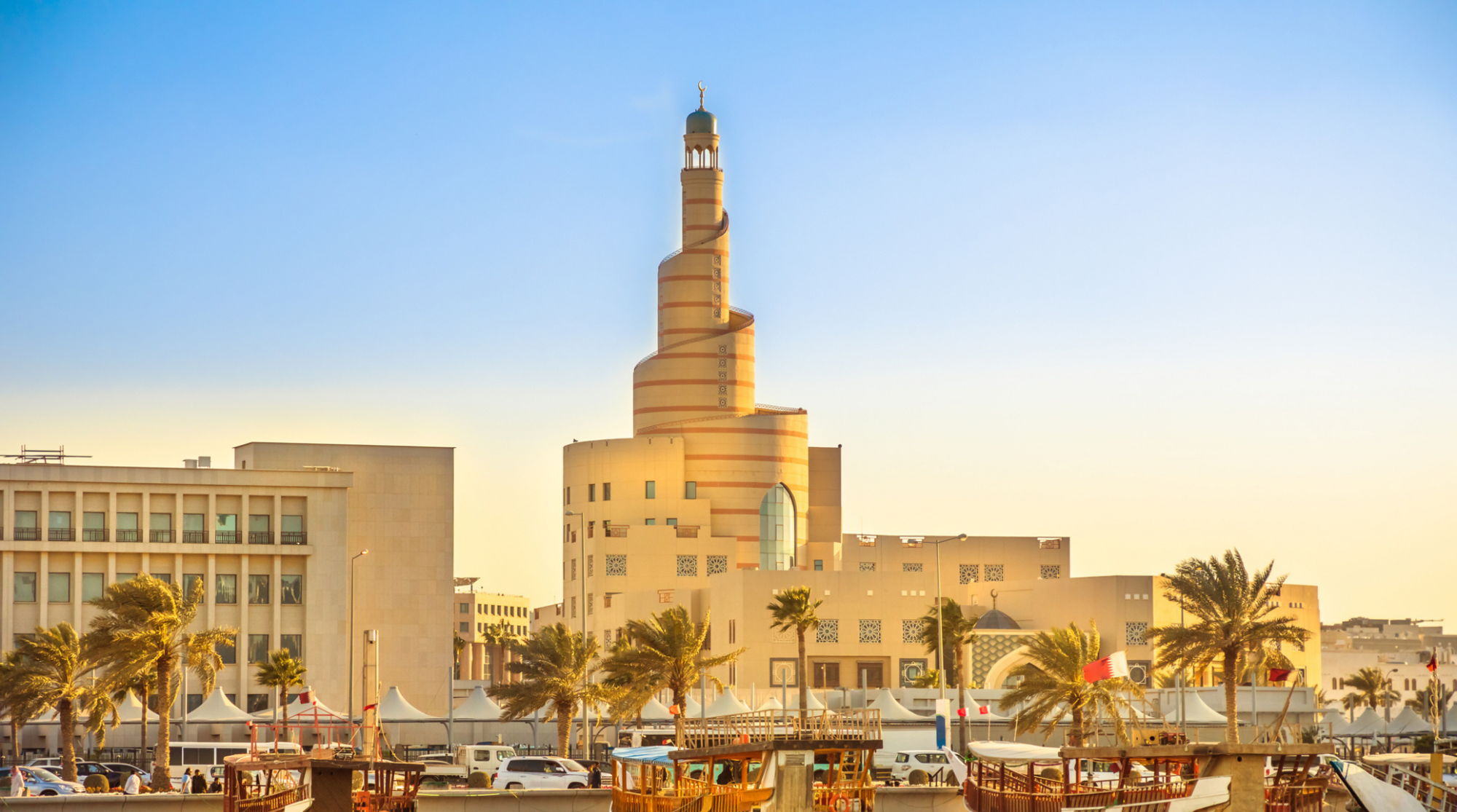 Porto di Dhow e moschea di Doha