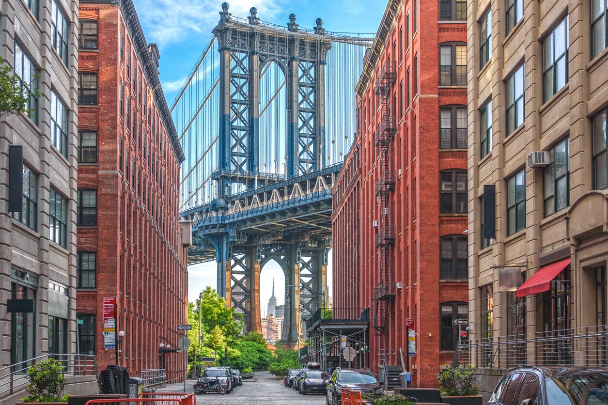 Lo storico Manhattan Bridge visto da Brooklyn
