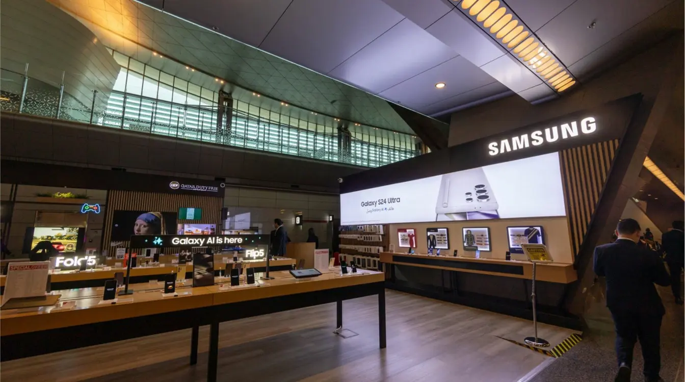 Loja da Samsung com destaque para o Galaxy G24 Ultra e Galaxy IA.