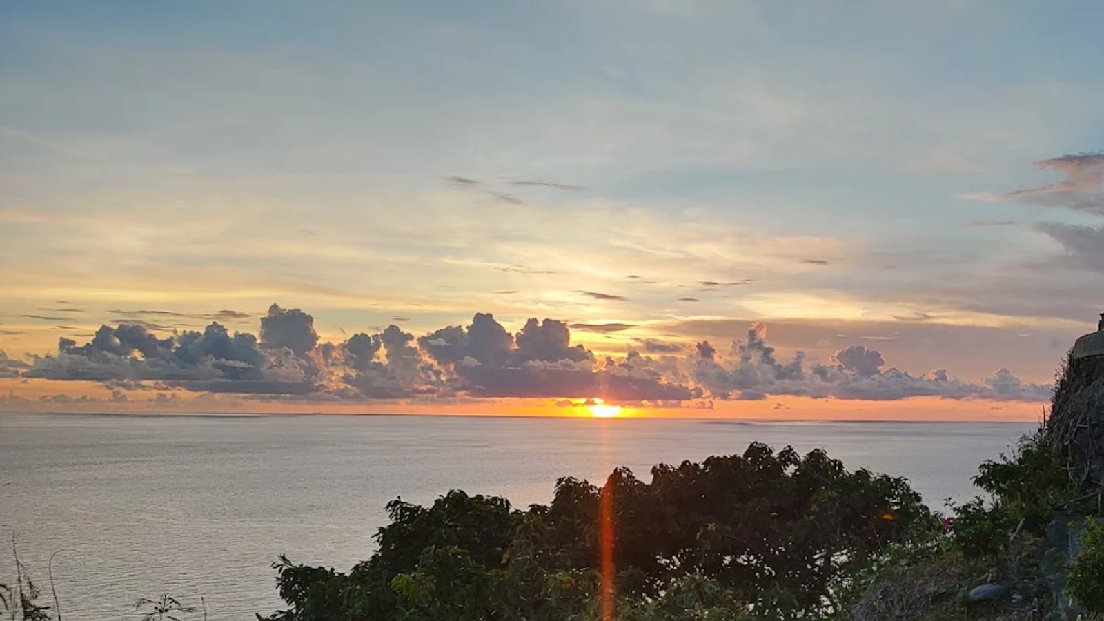 View of the sunset from Guanshan (關山)