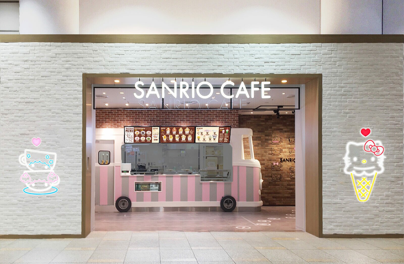 Hello Kitty Cafe, Japan