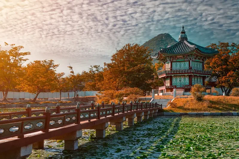 秋の韓国ソウルの景福宮の風景