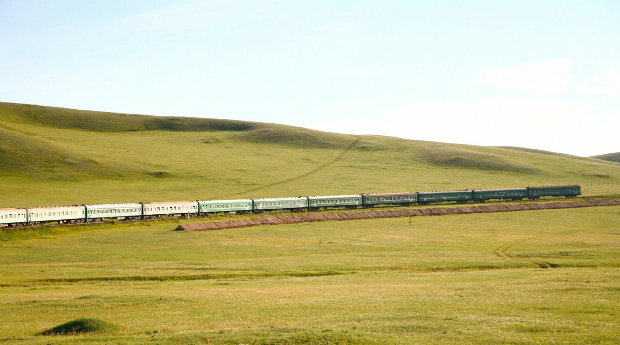 parmi les plus beaux trains du monde : le transmongolien